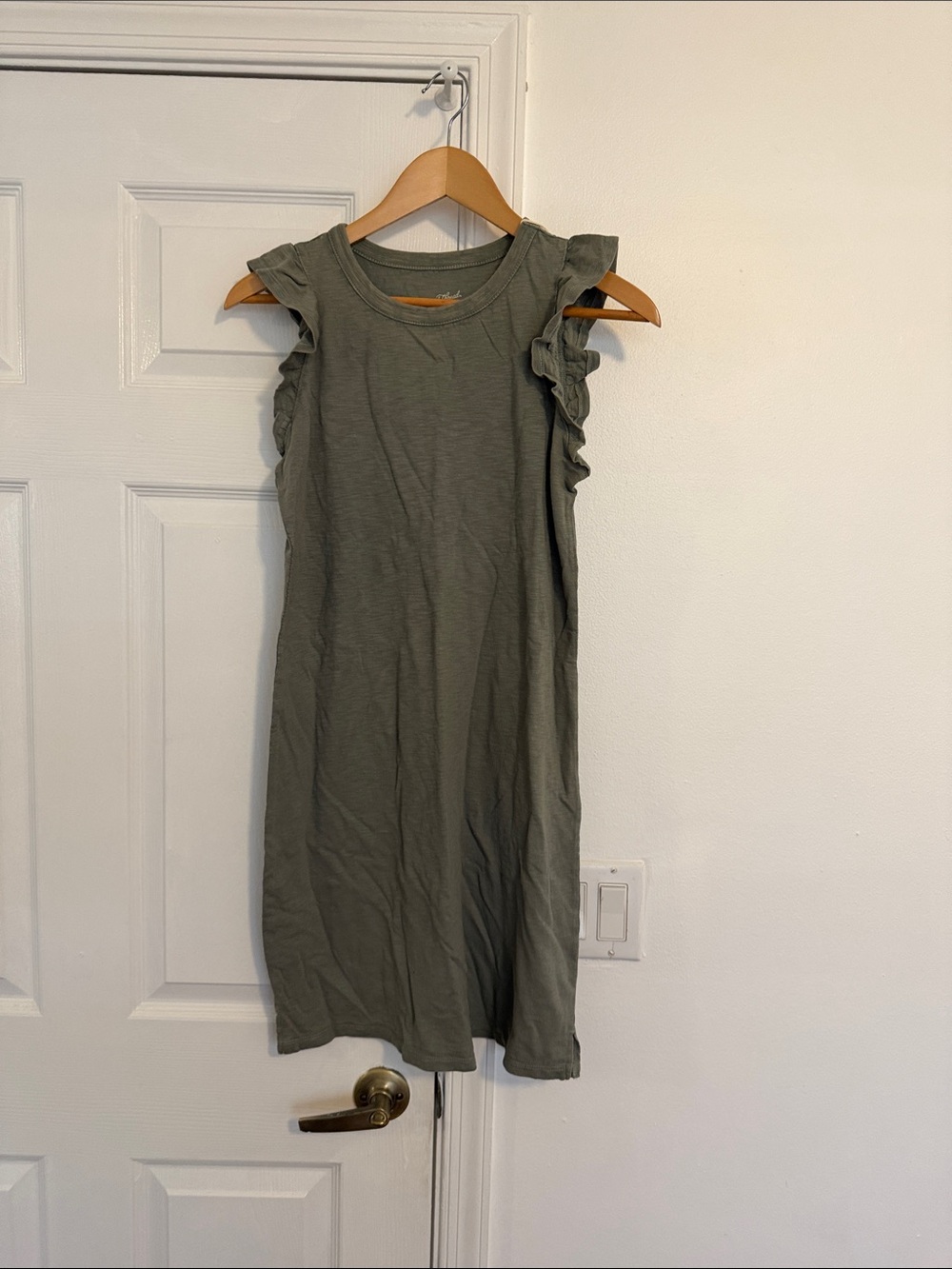Universal Thread Olive Green Ruffle-Sleeve Midi Dress